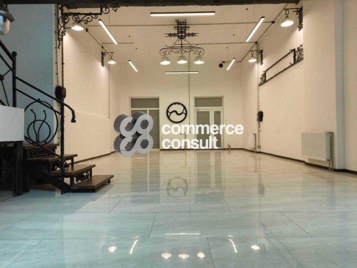 Продаж фасадного приміщення вул.Княгині Ольги, 144 м2, Без комісії - фото 1