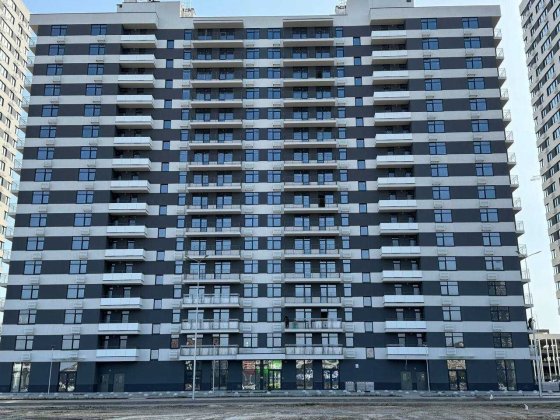 Продаж комерції. Кутовий фасад 69м на Олеся/Ретровіль ЖК Варшавський 3 Киев