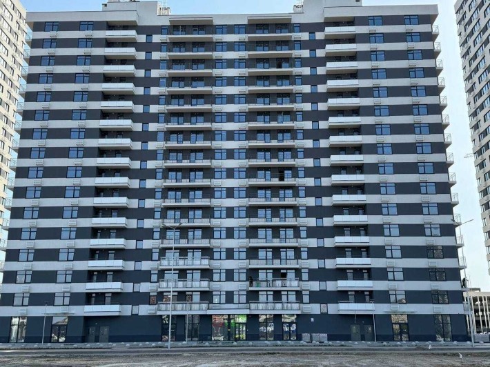 Продаж комерції. Кутовий фасад 69м на Олеся/Ретровіль ЖК Варшавський 3 - фото 1