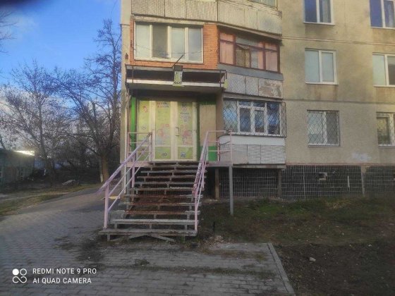 Продам помещение н/ф по Героев труда  68 кв.м., 1 этаж, свой вход, с/у Харків