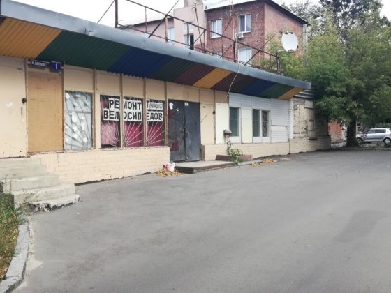 Продажа коммерческого помещения на ул. Дизельная, площадь 215 кв. м . Харків