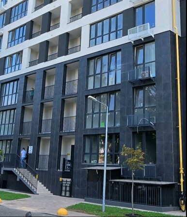 Модерн/6 Фонтана, Фасадный двухсторонний офис 133 кв.  3 помещения - фото 1