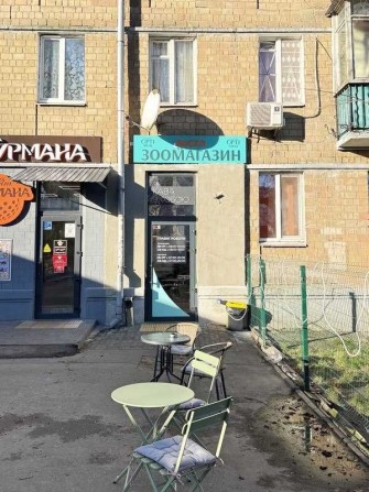 Продаж фасадного приміщення з орендарем 56 м2 в Солом'янському районі - фото 1