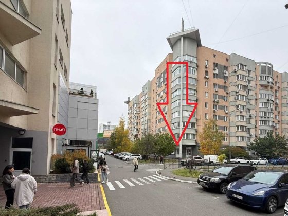 Приміщення 97 кв.м. Метро Лівобережна, Раїси Окіпної Киев