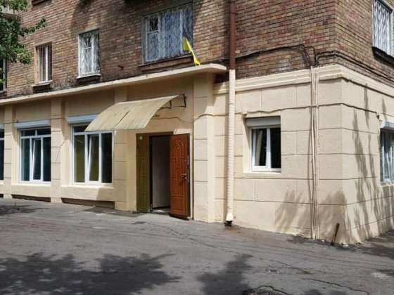 Продам в Делегатському провулку прибуткове приміщення на 257 м² Киев