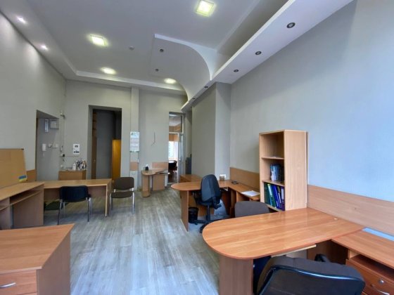 Продам помещение офис в центре м. Пушкинская Ярослава Мудрого Харьков