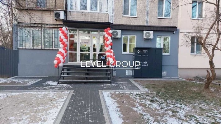 Продаж приміщення з новим ремонтом.ФАСАД. Ринок Борщагівка. вул.Зодчих - фото 1