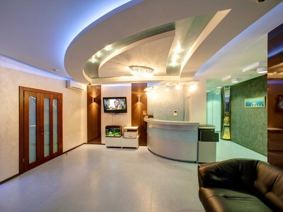 Продам фасадне комерційне приміщення Чавдар (Осокорки) від власника Киев