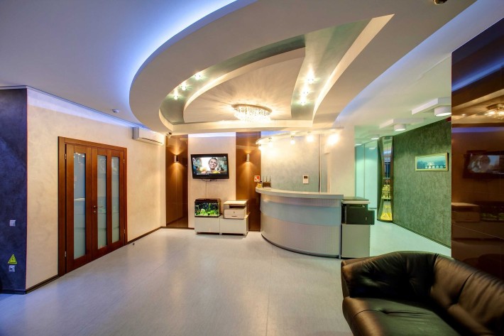 Продам фасадне комерційне приміщення Чавдар (Осокорки) від власника - фото 1