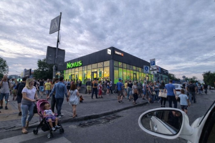 Продаж фасадної комерції поруч з метро. Осз. Фасад - фото 1