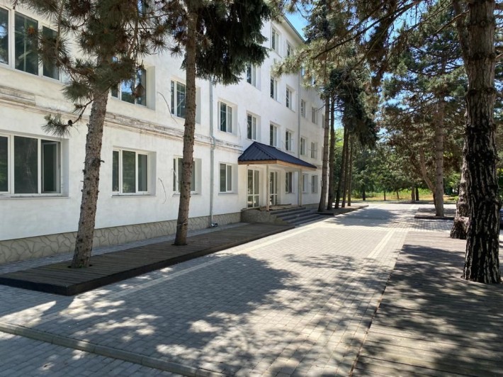 Продам свою гостиницу 1800 кв.м - фото 1