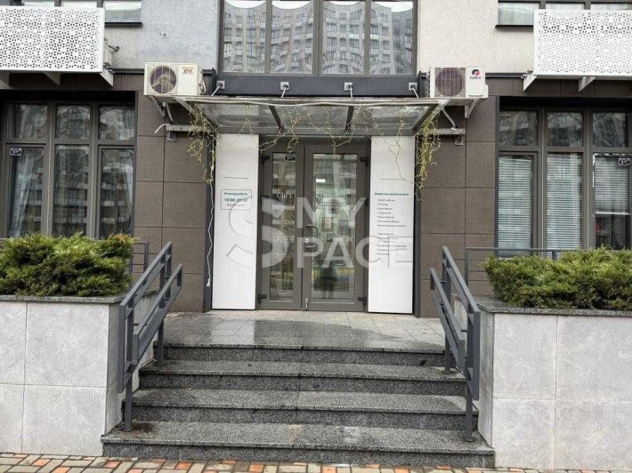 Без% 112м2 Діючий Салон | Офіс | Ресторан | Місто квітів Тираспільська - фото 1