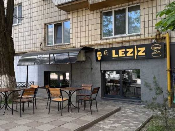 Продаж фасадного приміщення з орендарем 39 м2 в Солом'янському районі Киев