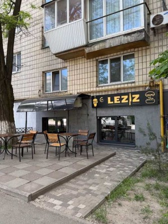 Продаж фасадного приміщення з орендарем 39 м2 в Солом'янському районі - фото 1