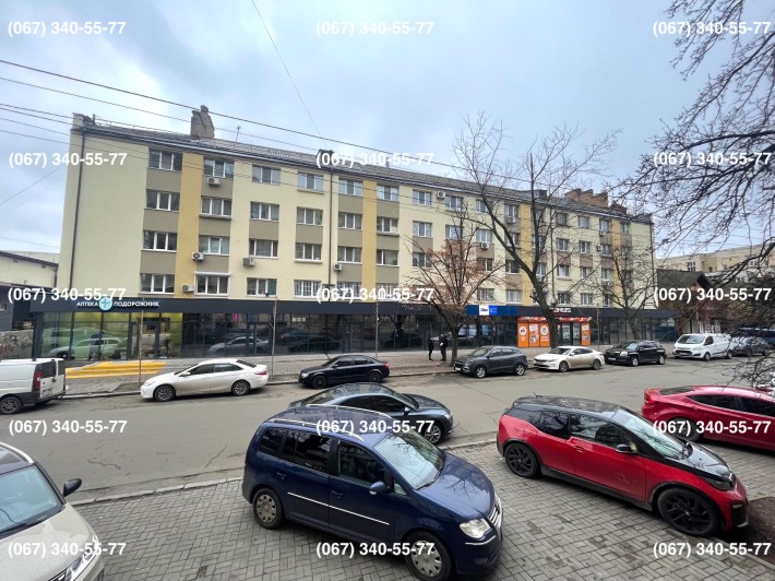 Без комиссии ! Продажа фасадного магазина - метро Тараса Шевчнко - фото 1