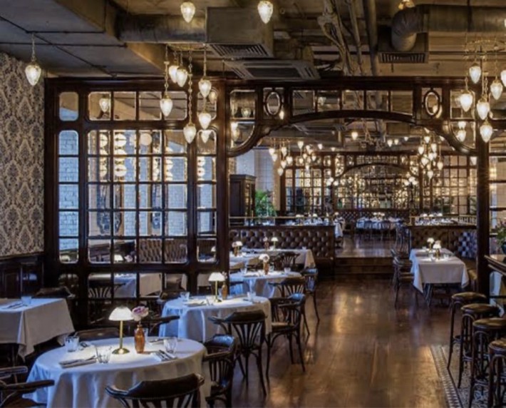 Продам ресторан и отель в центре - фото 1