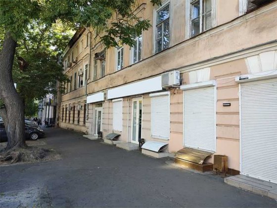 Фасадне приміщення 115 м² під магазин, офіс, салон, вул. Успенська Одесса