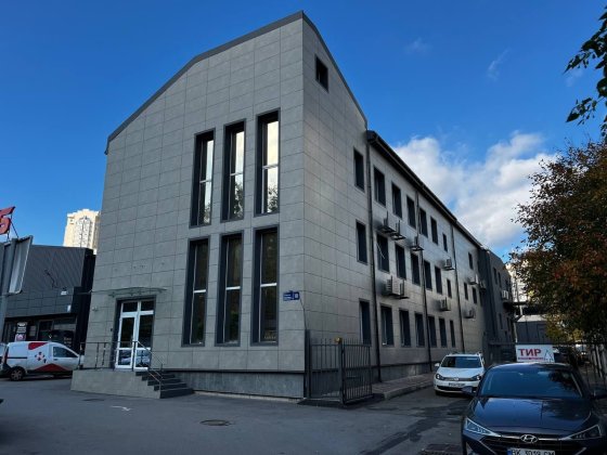 Продажа здания 1800 м2 Соломенский ул Шаповала Без комиссии % Київ