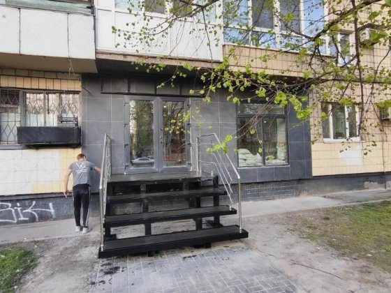 Продам приміщення гарна локація Київ