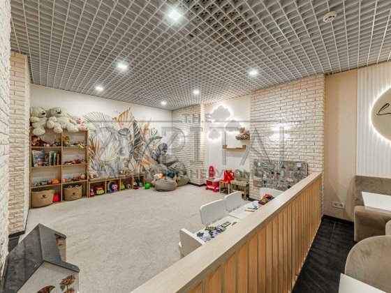 Продажа коммерческого помещения / с ремонтом / 175 м2 / ЖК Лико град Київ