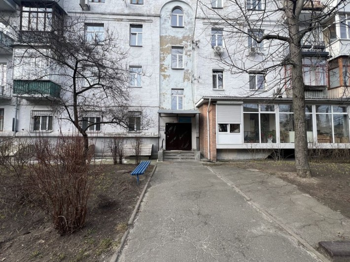 Дорошенко 49 (Чигоріна), 320м2, цоколь, фасадний окремий вхід, 9 каб - фото 1