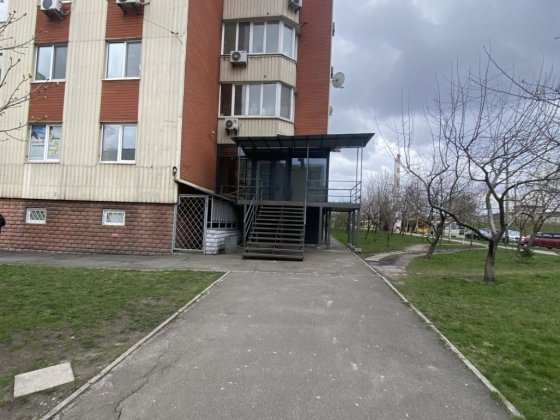 Продам помещение, фасад, н/ф, 50м2, Кадетский Гай 3 Київ