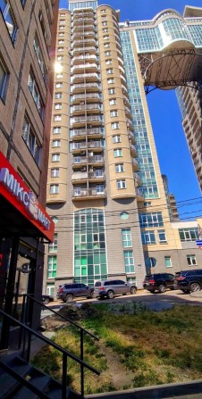 Киев. Печерск. Продам магазин 17кв.м. - фото 1