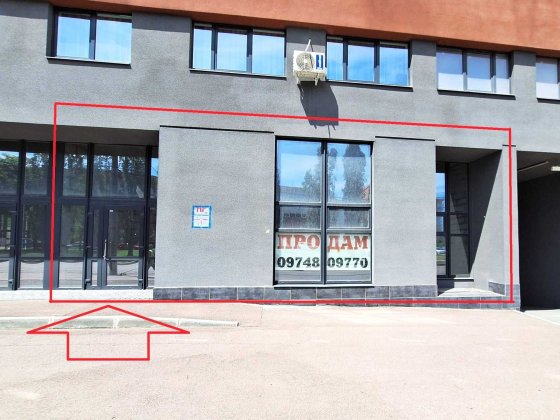 Продаж торгівельного приміщення 97,26 м² у ЖК Кристал Харків