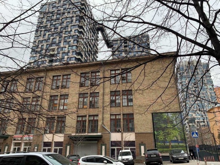 Продам помещение под ритейл или сферу услуг - фото 1