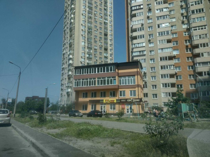 Продаж фасадного приміщення Лаврухіна 16а Троещина - фото 1