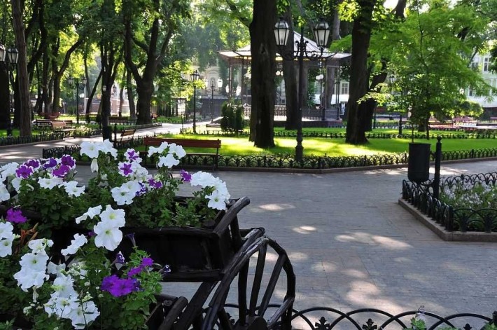 Фасад   на перекрестке  в  историческом центре! - фото 1