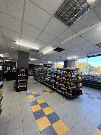 Продам  діючий магазин  по вул. Варненська Київський р-н. - фото 1
