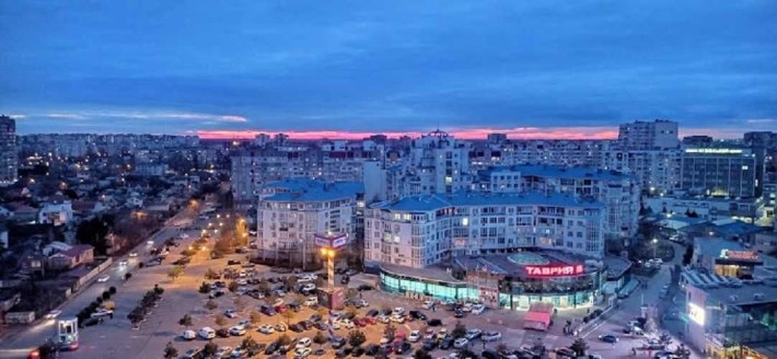 Продам магазин в новом доме Люстдорфская дорога Вузовский - фото 1