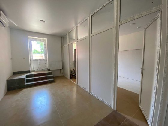 Продам коммерческое помещение на улице Скворцова Одеса