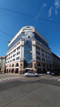 D1А Продам офис с евроремонтом, БЦ "Лира" - фото 1