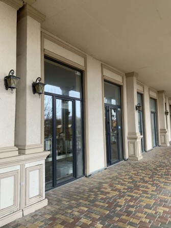 Продам комерційне приміщення 229 м², ЖК Авторський, в 3 поверхах. - фото 1