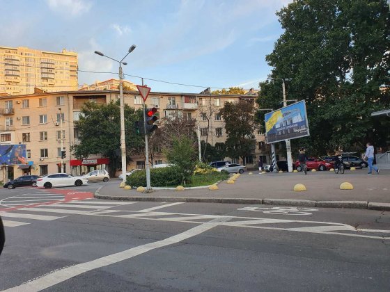 Магазин на пр Леси Украинки (пр-т Гагарина) Одеса