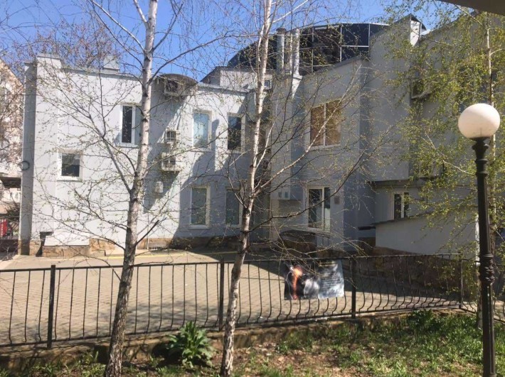 Продам действующий 3-этажный бизнес-центр. 1S75 - фото 1