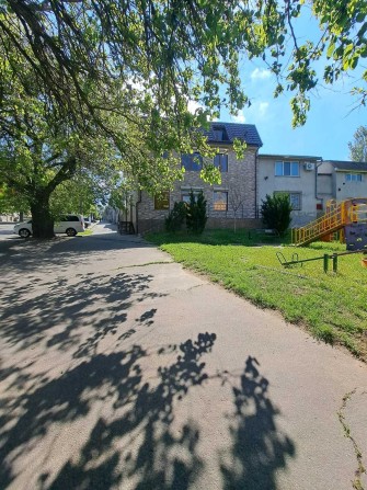 Продается универсальное коммерческое помещение 300 м² - фото 1