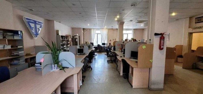 Продам 2х этажное здание, Центр, Госпром - фото 1