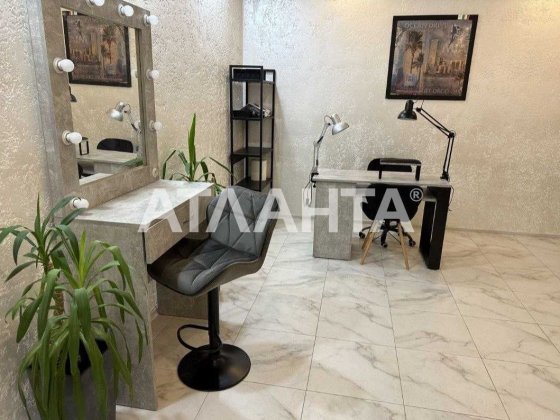 Действующим салон красоты на Таирова! Одеса