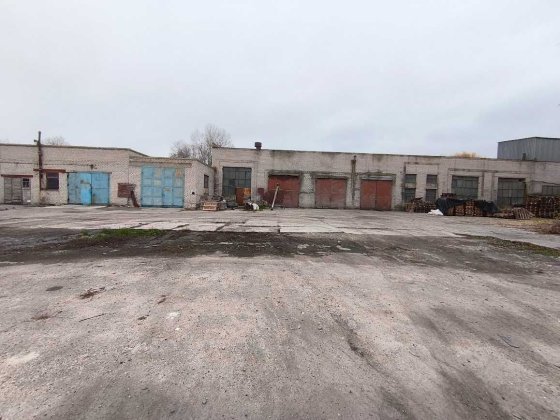 Продам  виробничу базу у м. Верхньодніпровську