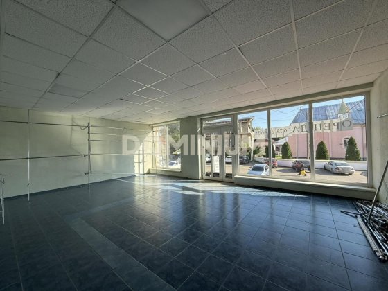 Продаж  приміщення в м. Іршава Іршава