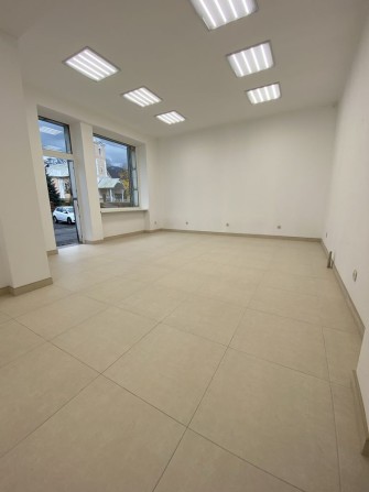 Комерційне нерухомість в центрі міста - фото 1