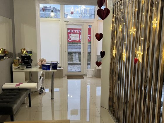 Приміщення комерційне Крихівці