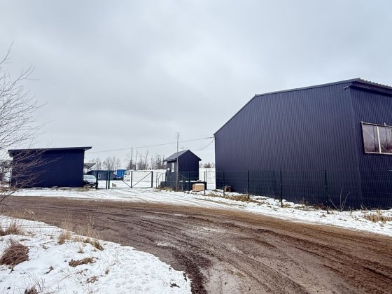 Продаж ангару та 40 соток землі Богородчани