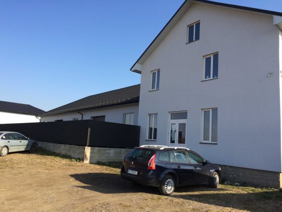 Продаж СТО та двоповерхового приміщення з ділянкою від власника. Снятин