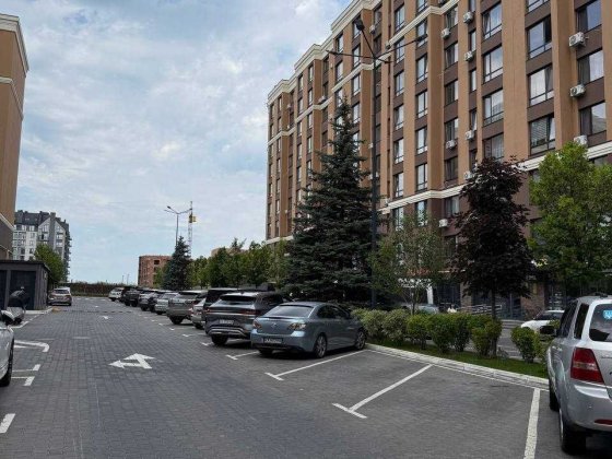 Продаж  комерційних приміщень в ЖК “Софіївські Липки” Софиевская Борщаговка