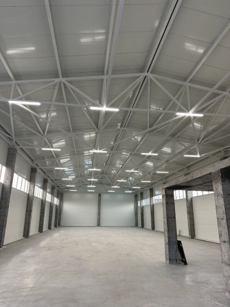 Продажа складского комплекса площадью 2854м2 участке 70 соток БЕЗ %% - фото 1