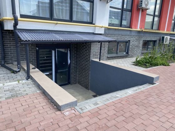 Продам приміщення вільного призначення в ЖК Петрівське містечко, без % Святопетрівське